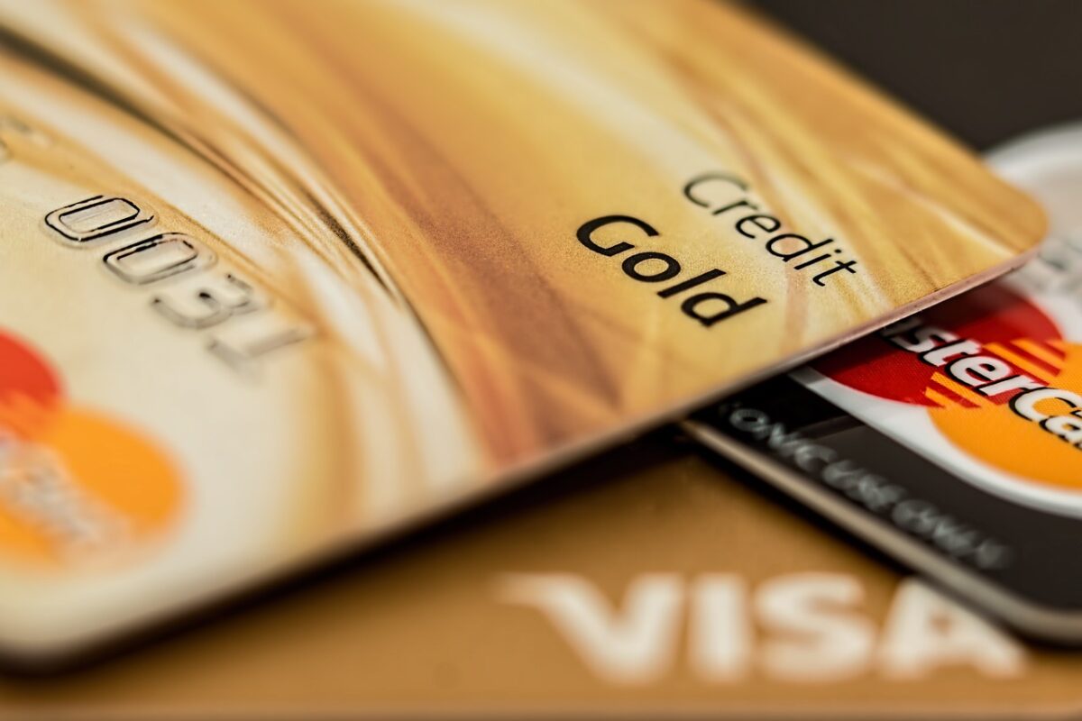 Hướng dẫn lựa chọn thẻ tín dụng cho người lần đầu tiên mở thẻ