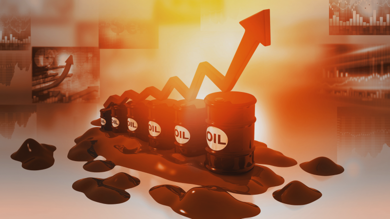 Giá dầu thô giảm mạnh vào cuối năm, cơ hội nào cho nhà đầu tư
